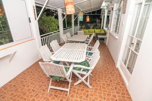 Ohana Guest House Port Mathurin Exteriör bild
