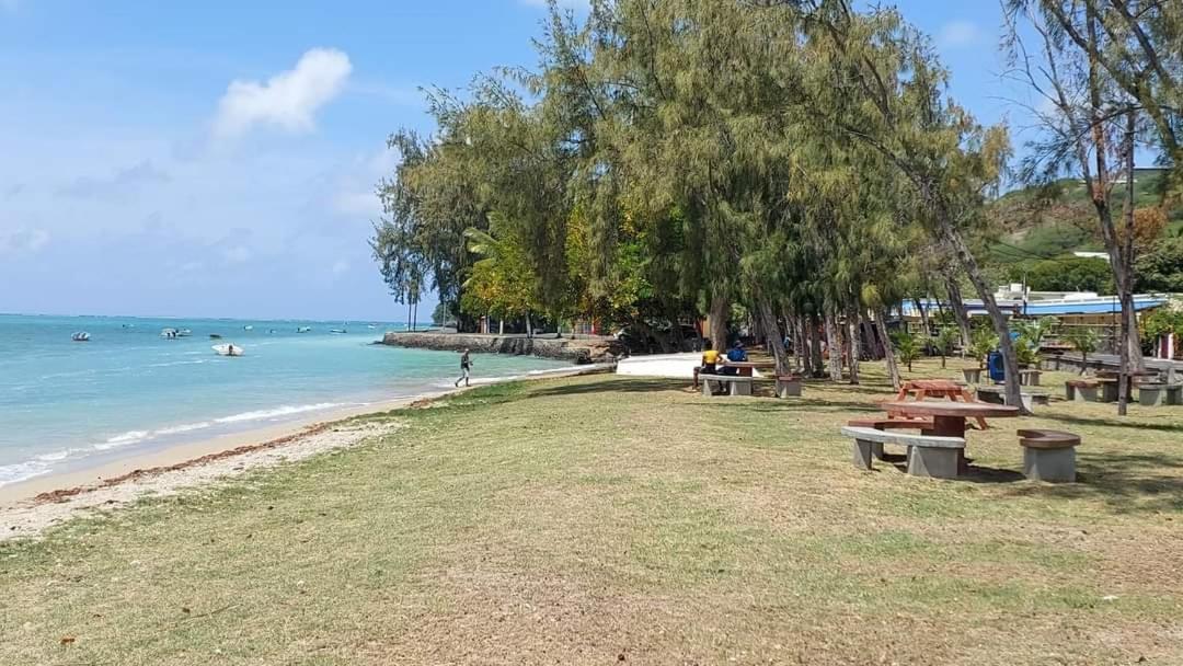 Ohana Guest House Port Mathurin Exteriör bild